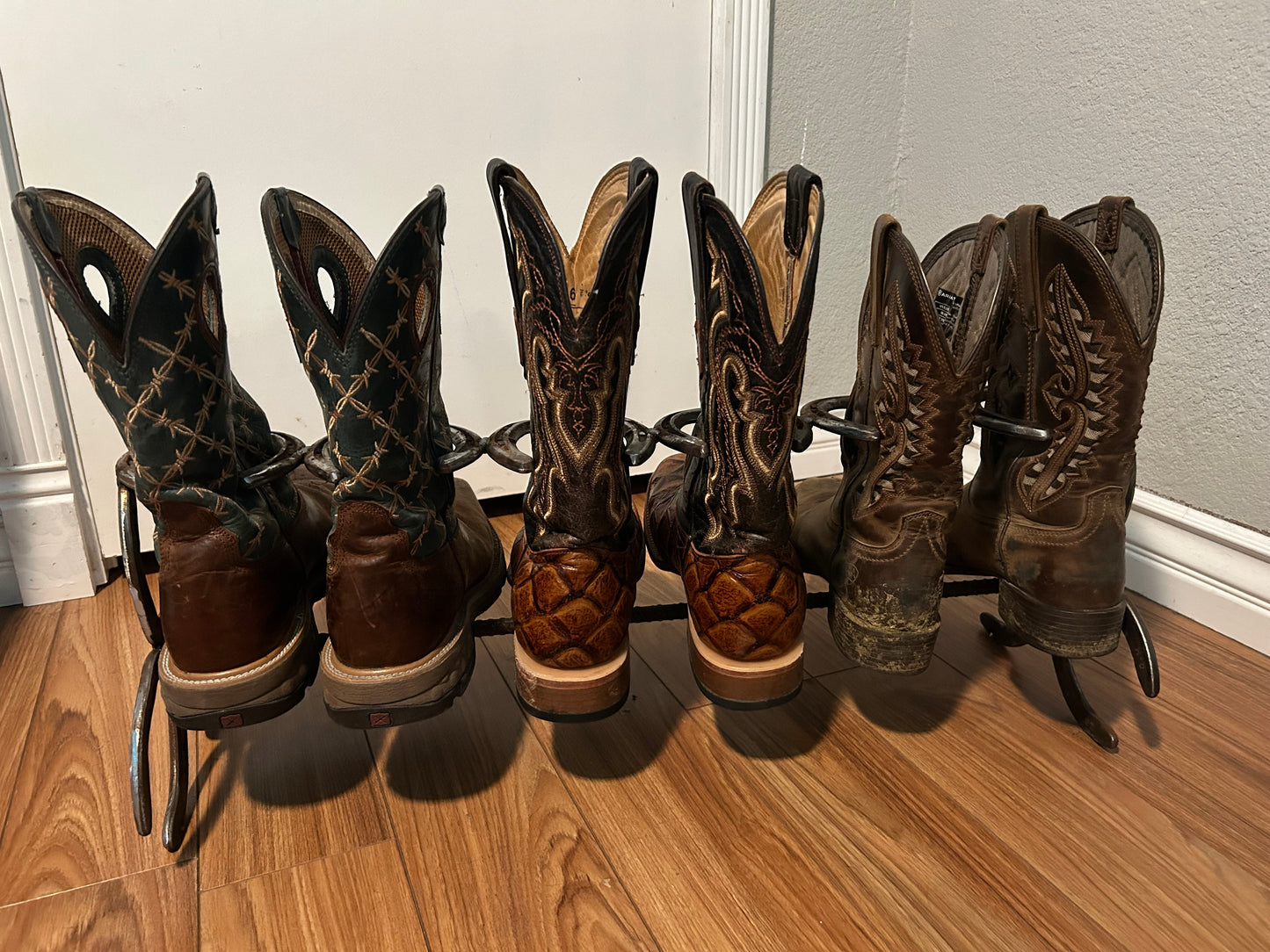 Boot holder (6 count)